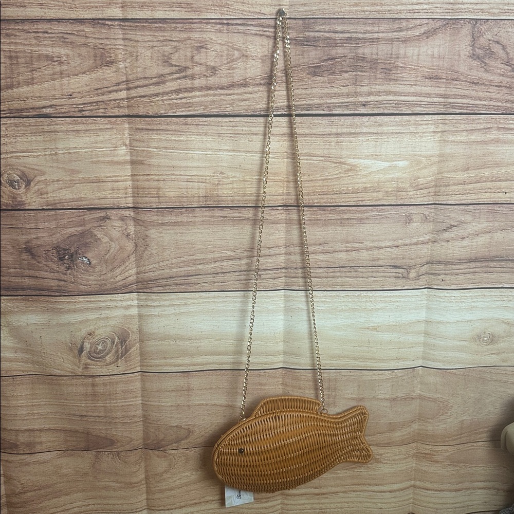 NWT Tommy Bahama Wicker Fish Handbag - Picture 2 of 11